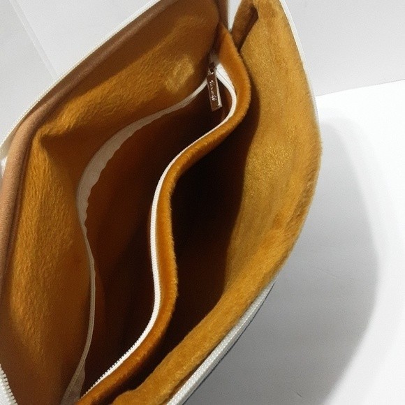 Canvas Life Striped Padded Laptop Case - Picture 4 of 7